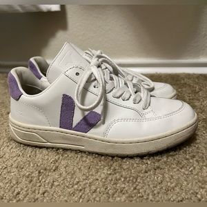 Veja V12 Sneaker